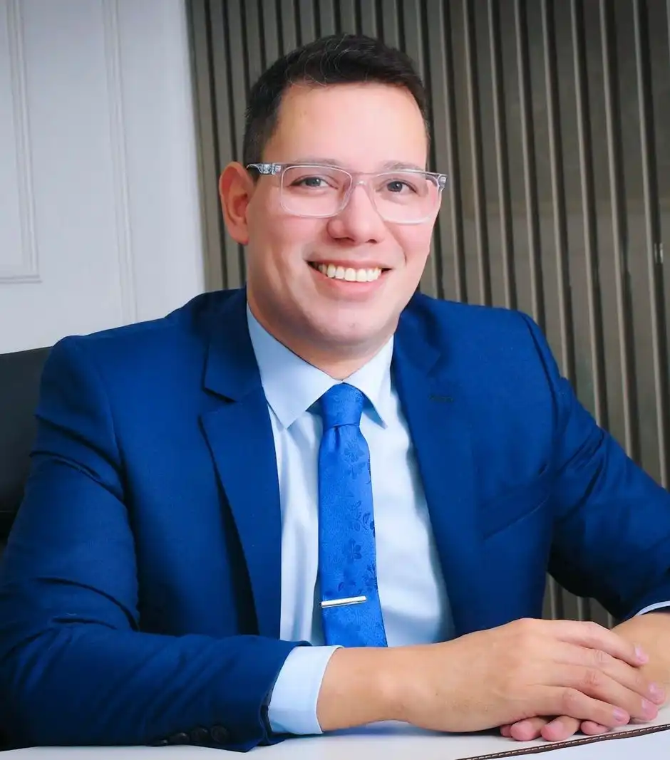 Dr. Helder Soares - Advogado Trabalhista