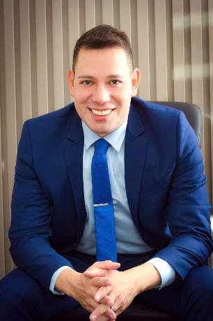 Dr. Helder Soares - Advogado Trabalhista